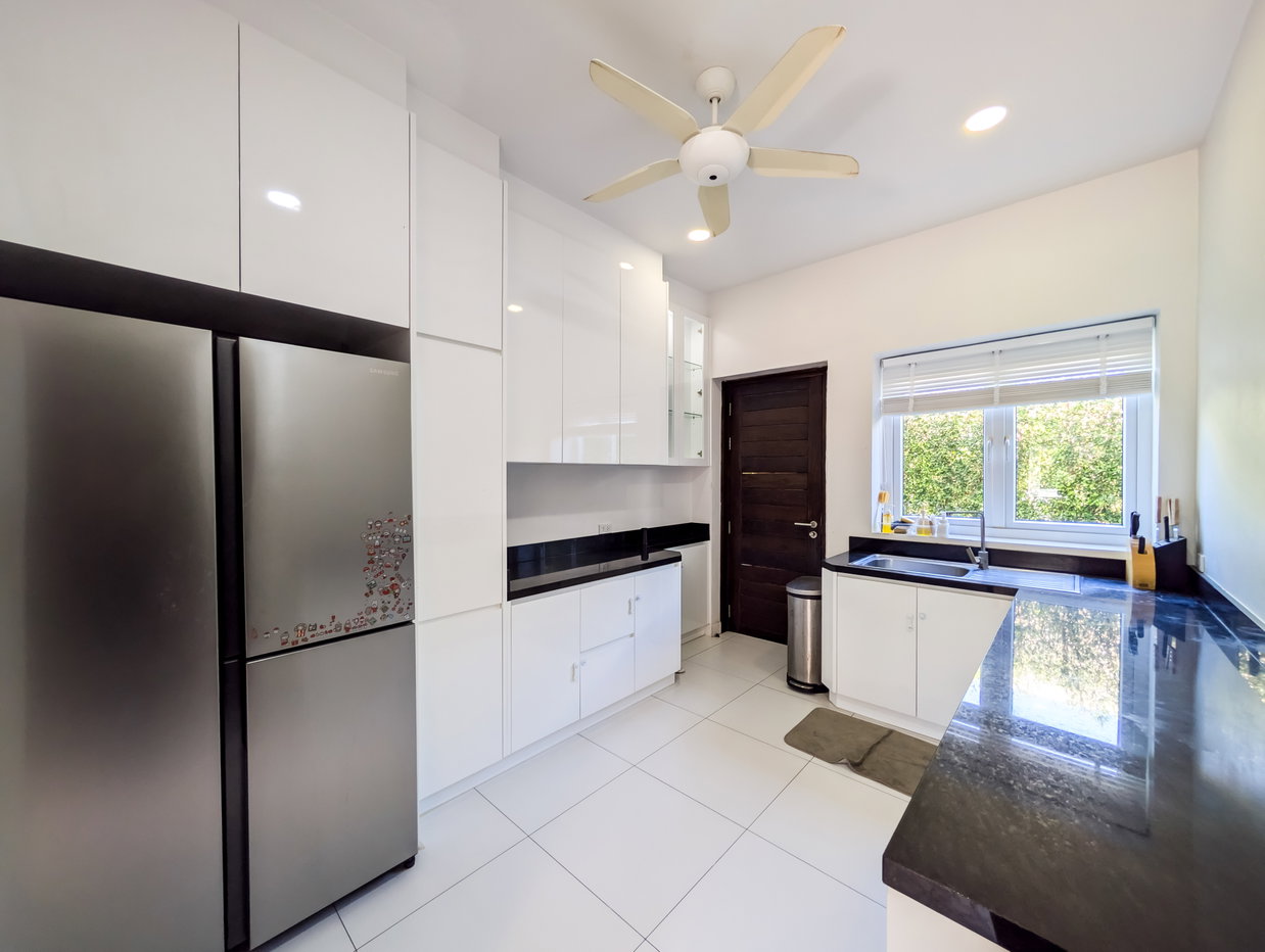 picture Luxury Golf Course View Pool Villa for Sale Huay Yai Pattaya - 12/31