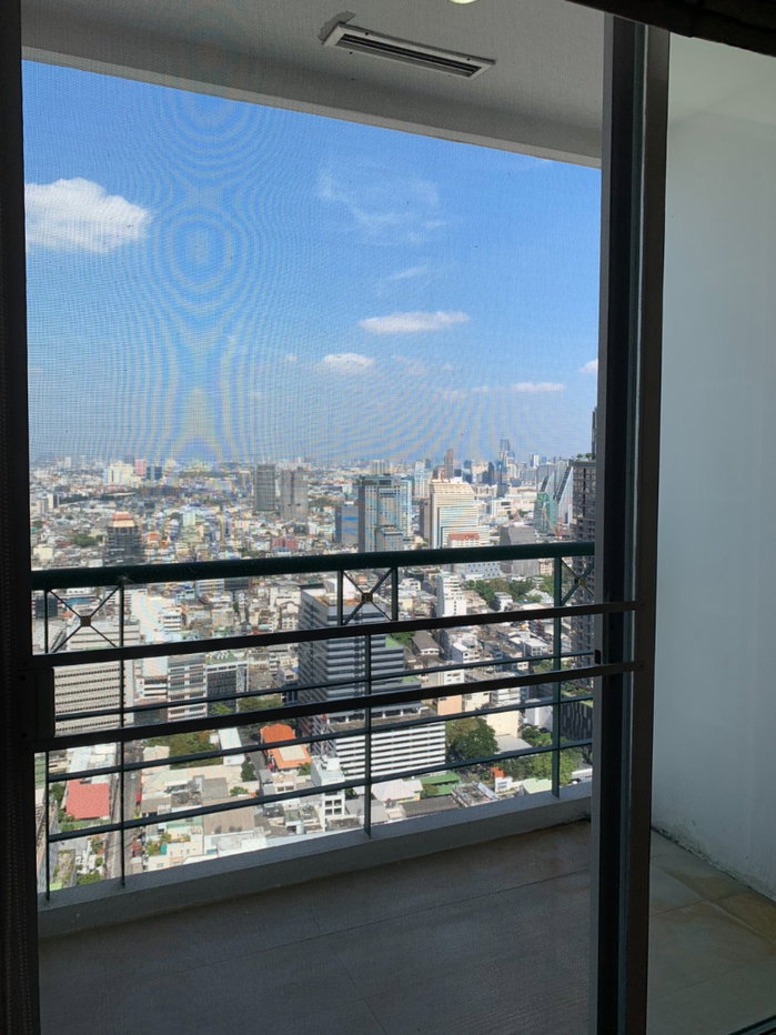 picture Condo For Rent 2 Bedrooms at Sathorn House near BTS Surasak - 8/10