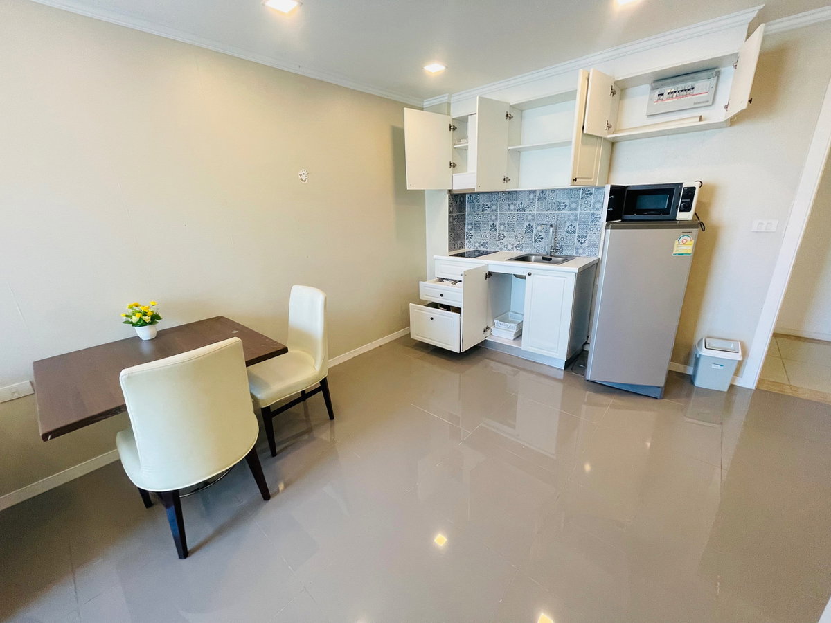 picture The Orient condo for yearly rent 8,500 - 4/11