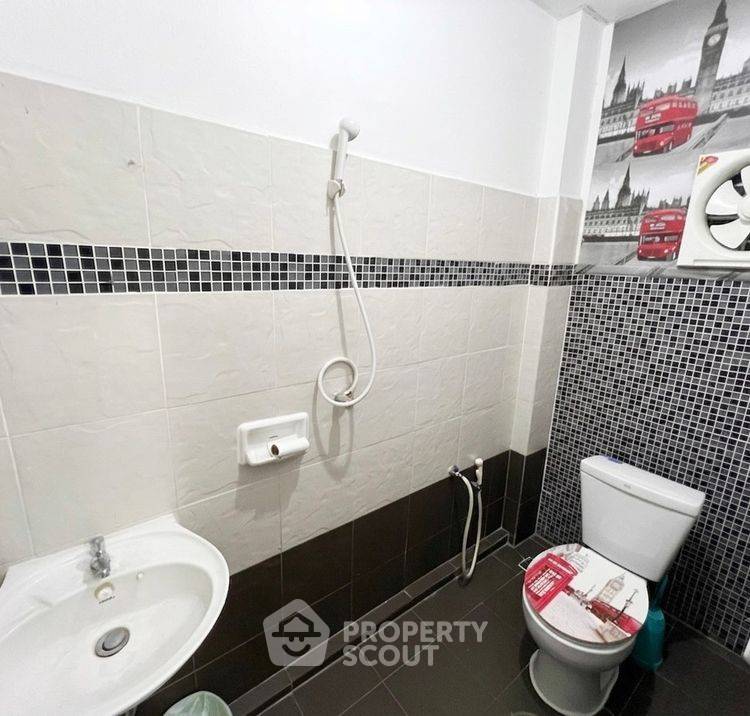 รูป ทาวน์เฮ้าส์ 4 ห้องนอน เลี้ยงสัตว์ได้ ขาย พิบุล การ์เดน วิลล์ ใกล้สวนย่า (ID 3123699) - รูปที่ 8/17
