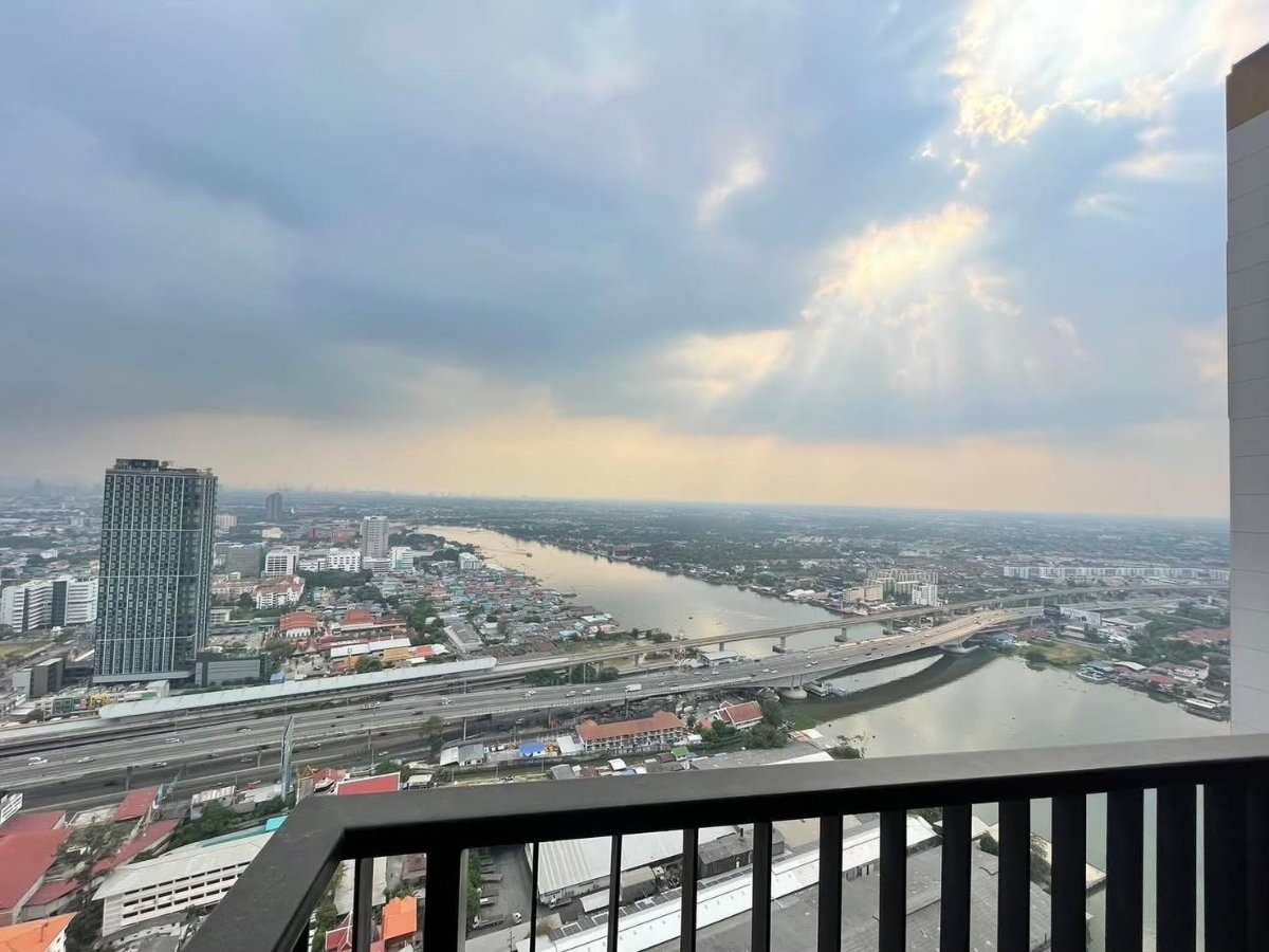 picture for rent 1-2 bedroom The Politan Rive  - 10/14