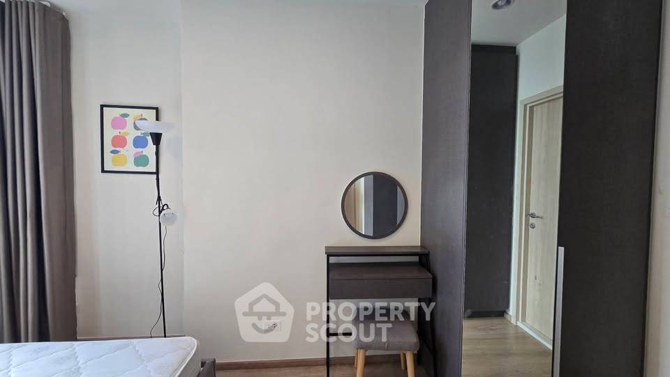 picture 1-BR Condo At Nue District R9, High-Floor 29, 200m to MRT Phra Ram 9 (ID 3139042) - 8/12