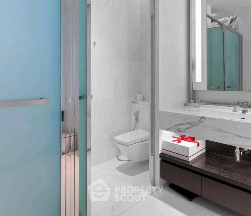 รูป คอนโดให้เช่า 2 ห้องนอน 125 ตร.ม. ที่ Four Seasons Private Residences Bangkok ใกล้ BTS สะพานตากสิน (ID 3135234) - รูปที่ 2/8
