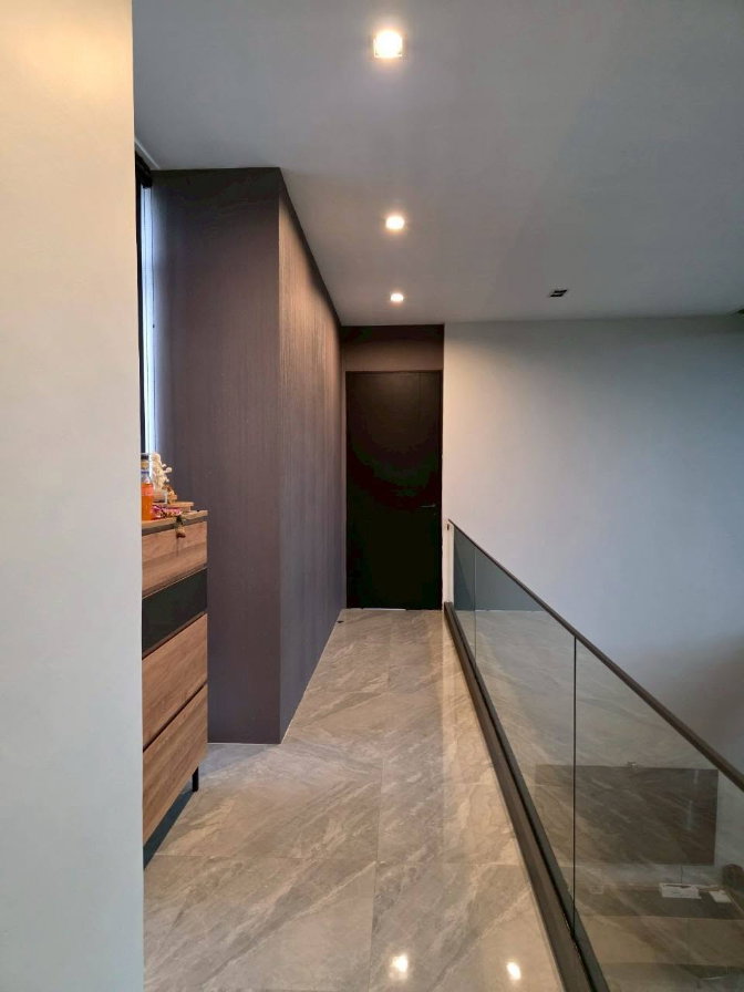 รูป 🏡 ขายด่วน! บ้านเดี่ยวสไตล์ Modern ลักชัวรี ดีไซน์ไม่ซ้ำใคร แยกหลุยส์-สันทราย ใกล้สนามกอล์ฟ M Sport 📞 063-6649056 - รูปที่ 10/36