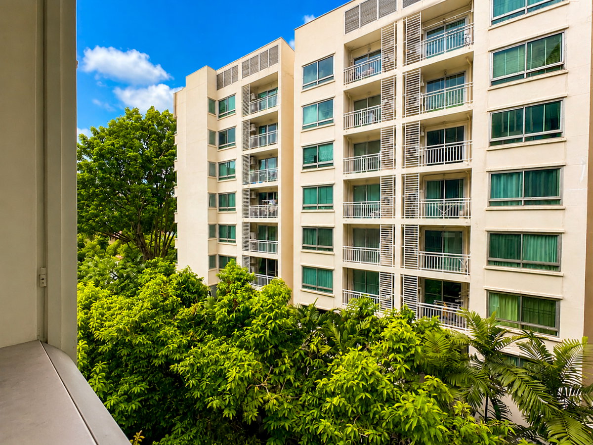 picture Luxury 1-Bedroom Condo for Sale in Thonglor | Via 49 by Sansiri - 9/29