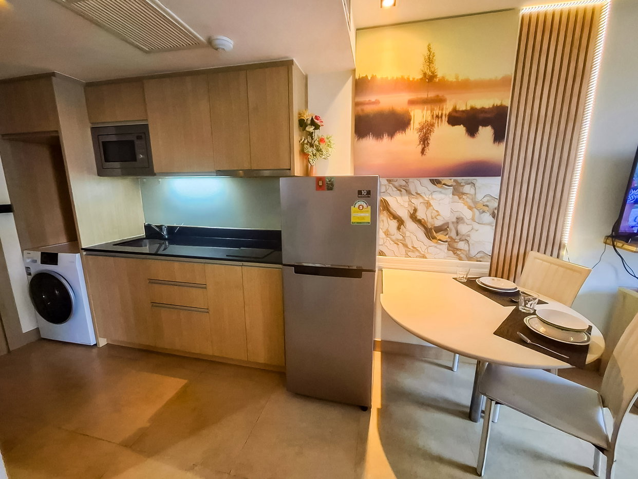 picture Pool View Condo for Rent The Cliff Pratumnak Pattaya - 6/11