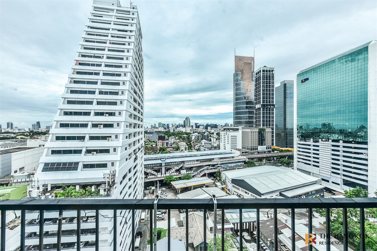 picture Noble ReD Easy Start with a City Dweller Lifestyle near BTS Ari - 3/10