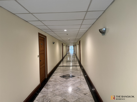 Phayathai Plaza near BTS Phaya Thai Special Unit, Quality Guaranteed by Top Brands