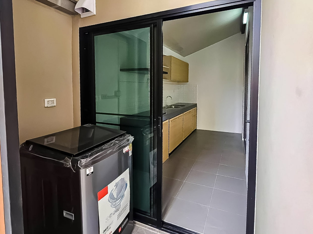 รูป 2 Storey House for Rent Rong Po East Pattaya 4 Bedroom - รูปที่ 5/16