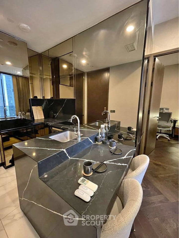 รูป คอนโด 1 ห้องนอน 38 ตร.ม. ที่ The Esse Sukhumvit 36 ใกล้ BTS ทองหล่อ 70 ม. (ID 3138108) - รูปที่ 1/17
