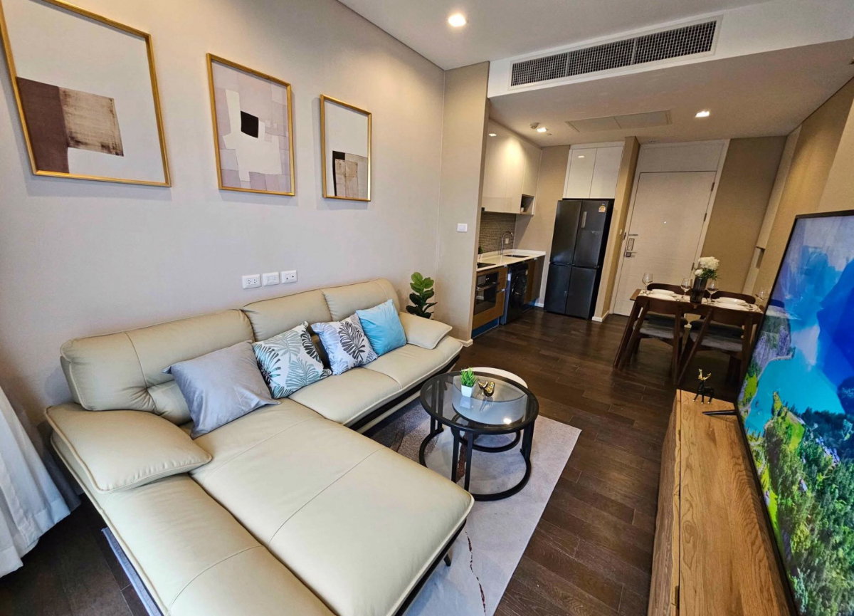 picture The Saint               Residences - 2/14