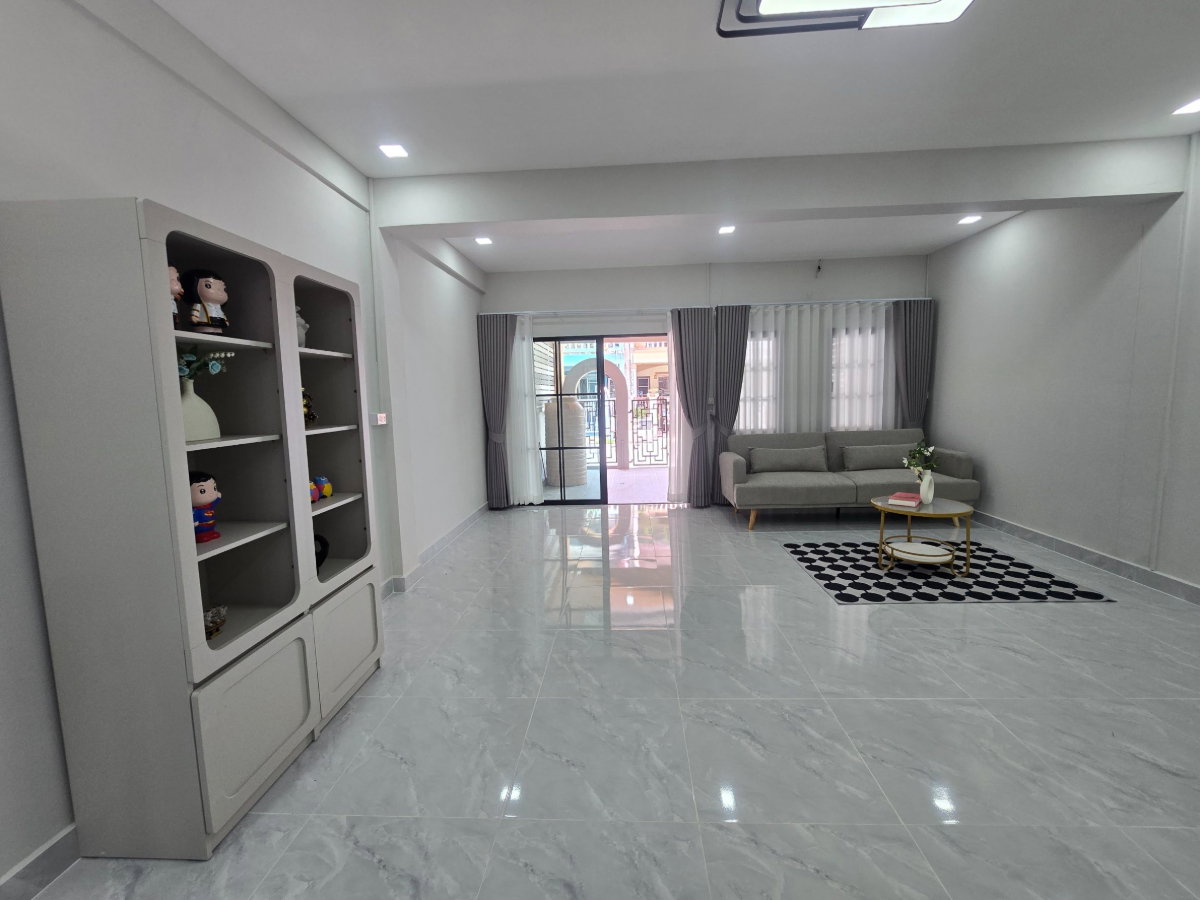 รูป ทาวน์เฮาส์ รีโนเวทใหม่ ทำเลดี ม.มณีมาศ คู้บอน6 ใกล้สถานีรถไฟฟ้าสายสีชมพูสถานีคู้บอน ใกล้สถานีสินแพทย์ แต่งเฟอร์นิเจอร์สวย พร้อมอยู่ - รูปที่ 11/30
