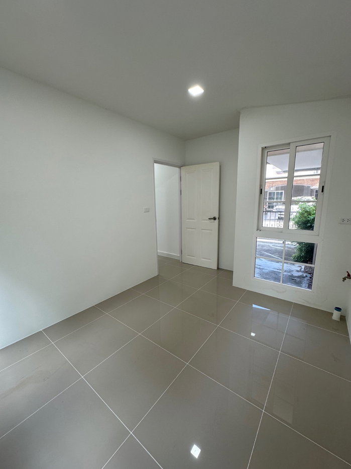 รูป RPP065🏡ให้เช่า Golden Neo 3 พระราม 2 บ้านหรูสไตล์อิตาลี 4 ห้องนอน ทำเลพระราม 2✨บ้านสวย ฟังก์ชันครบ พื้นที่กำลังดี เหมาะสำหรับครอบครัว - รูปที่ 5/9