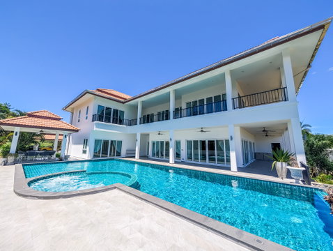 Luxury Golf Course View Pool Villa for Rent Huay Yai Pattaya