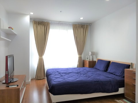 P-55420 Great Value For Rent Condo One X Sukhumvit 26 1 Bed 52 sq.m. 11th Fl. Garden View near BTS Phrom Phong Line ID: @easythaihome 085-592-2897