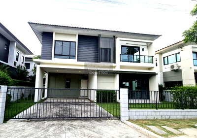Houses for sale Samut Prakarn : For Sale House , Centro Bangna - KM.7 , Bang Kaeo , Bang Phli , Samut Prakarn , CX-166509 ✅ Live chat with us ADD LINE @connexproperty ✅