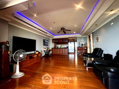 Condos for sale : 2-BR Condo For Sale At View Talay 3, Pratumnak High-Floor 17 (ID 3139552)
