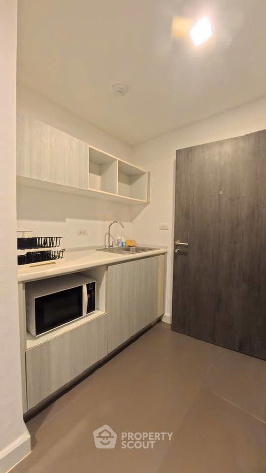 picture 2-BR Condo For Rent, Metro Luxe Riverfront, MRT Phra Nang Klao Bridge (ID 3135514) - 1/3