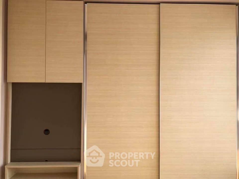 picture 1-BR Condo The Saint Residences, 29th Floor, 100m to MRT Phahon Yothin (ID 3139003) - 7/16