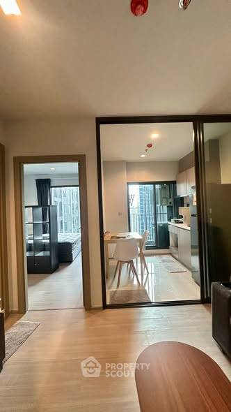 picture 1-BR Condo At Life Asoke - Rama 9, MRT Phra Ram 9 300m (ID 2549015) - 1/18