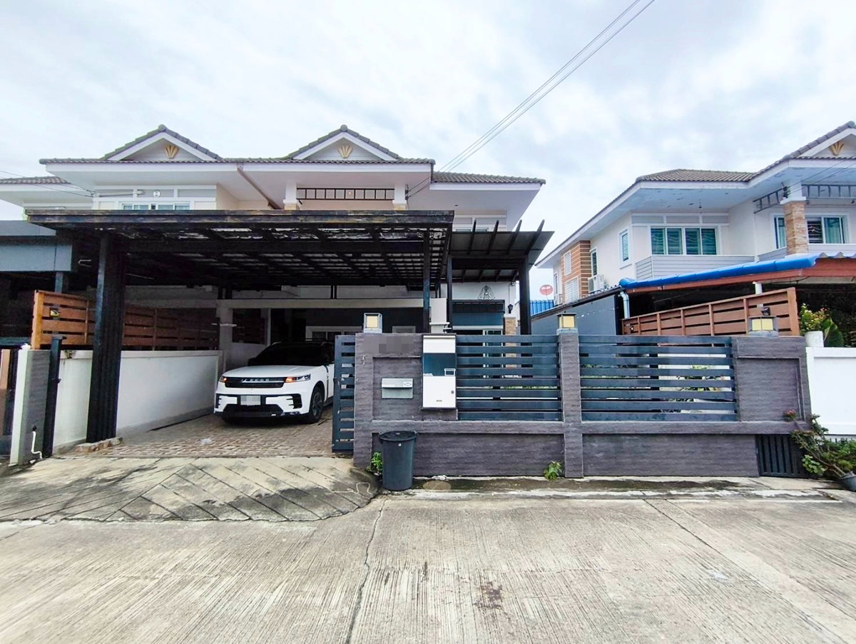 รูป ขายถูกบ้าน 54.6 ตร.วา ม.ดับเบิ้ลยูโฟร์วิลเลจ ใกล้แยกบางสีทอง โลตัสนครอินทร์  - รูปที่ 1/16