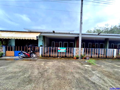 Townhouses for sale Borommaratchonnani College of Nursing Trang : TOWN HOUSE 23.6 Sq.w. Muang Trang Trang for 1.8M