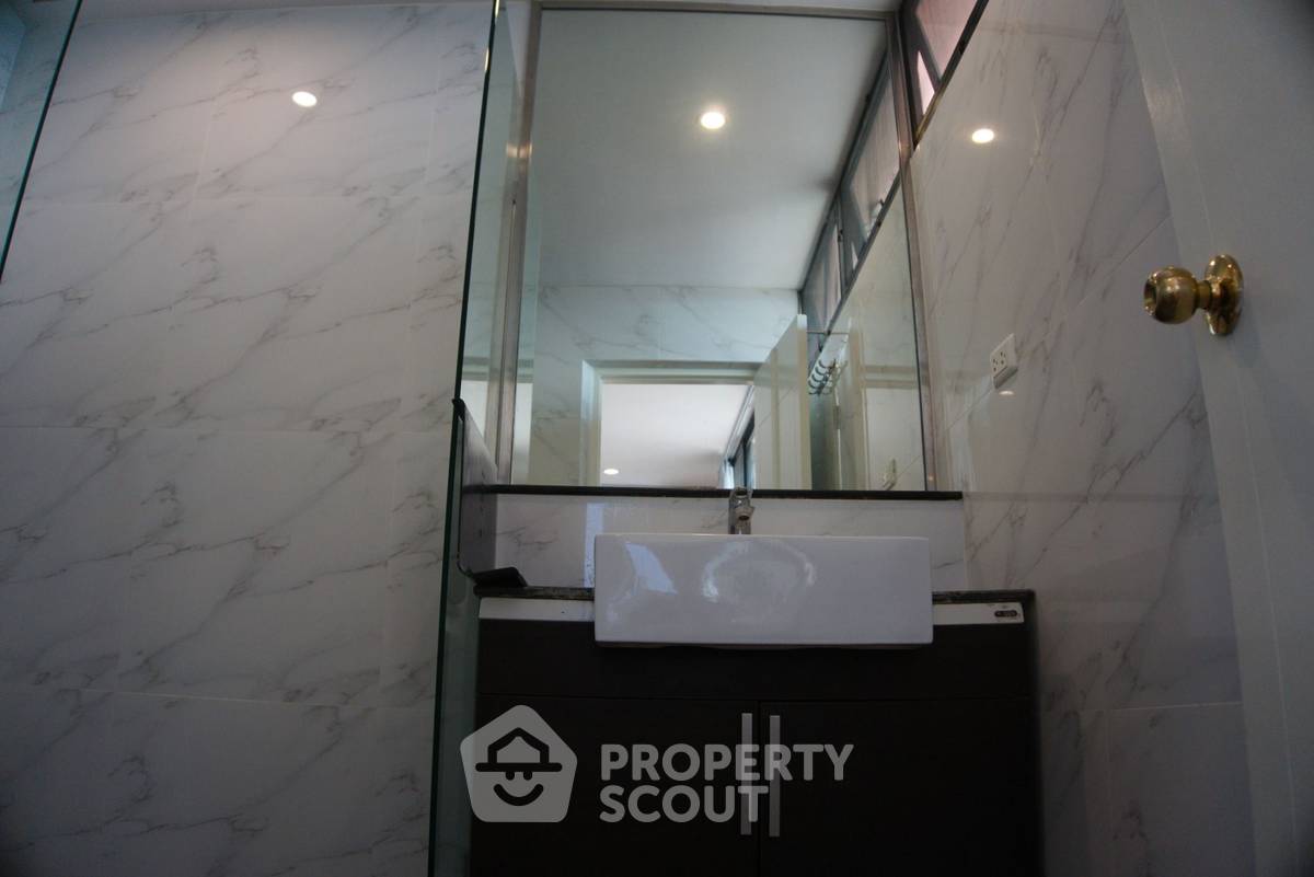 รูป เพ็ทได้ 5 ห้องนอน ขนาด 380 ตร.ม. ชั้นสูง 31 President Park Condominium ใกล้ MRT ศูนย์สิริกิติ์ (ID 1523506) - รูปที่ 26/50