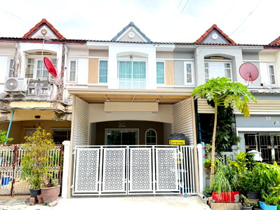 ทาวน์โฮม สวนสัตว์ซาฟารีเวิลด์ : ทาวน์เฮ้าส์ 2 ชั้น ตกแต่งใหม่ พร้อมอยู่ หมู่บ้านเคซีรามอินทรา 5 ซอยพระยาสุเรนทร์ 40 ซอย6 คลองสามวา ใกล้ทางด่วน