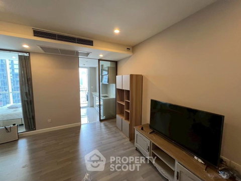 High-Floor 1-BR Condo At The Room Sathorn, 300m To BTS Saint Louis (ID 3142284)