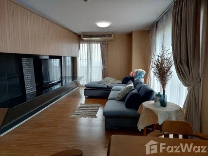 Big room for sale at Sarin Place 6632711