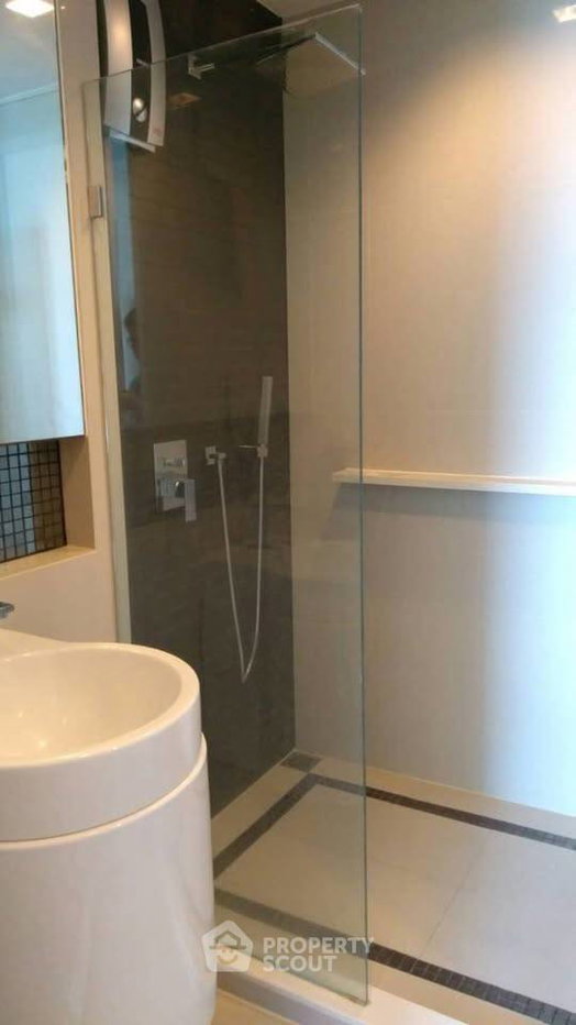 picture High-Floor 1-BR 35 Sqm At Rhythm Sathorn, 300m to BTS Saphan Taksin (ID 3142358) - 6/10