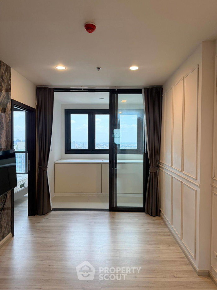 picture 1-BR Condo On 40A Floor, XT Huai Khwang, 100m to MRT Huai Khwang (ID 3135248) - 14/19