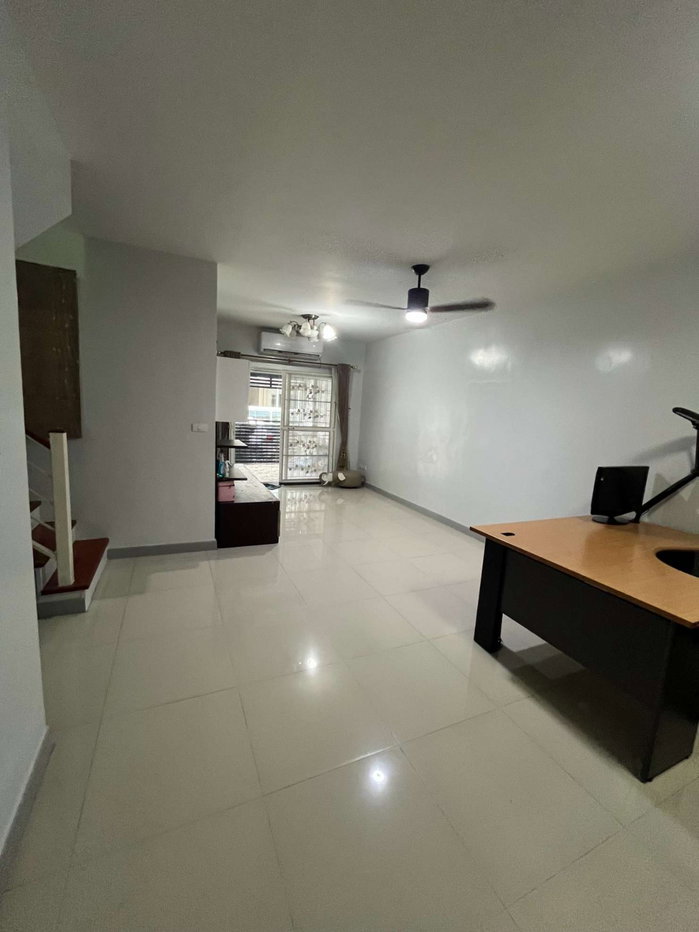 picture Townhome 3 bedrooms with furniture, 3 air conditioners, refrigerator, microwave oven, ready-made kitchen, dining table, work desk. - 8/16