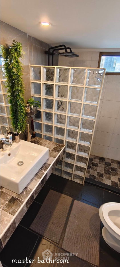 picture 3-BR 230 Sqm Condo For Sale At Beverly Tower, ARL Makkasan (ID 3141950) - 12/39