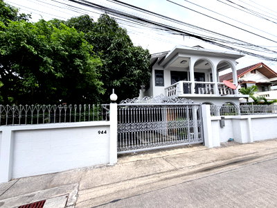 บ้านเดี่ยว ม.เทคโนโลยีราชมงคลพระนคร พระนครเหนือ : ขายบ้านเดี่ยว 2 ชั้น  ซ.สุภาร่วม 44