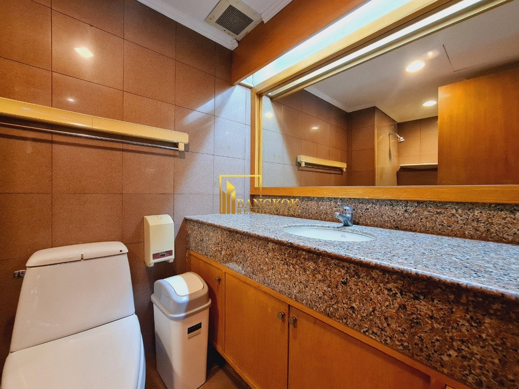 รูป Lake Avenue | Spacious 2 Bedroom Condo in Asoke With Private Terrace - BR10350CD - รูปที่ 16/26