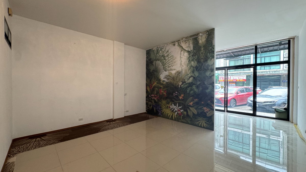 รูป ให้เช่าอาคารพาณิชย์ 3 ชั้น ทำเลดีย่านรวมโชค ปล่อยเช่าทั้งตึก 📍 โครงการ Fifth Avenue รวมโชค - รูปที่ 1/18