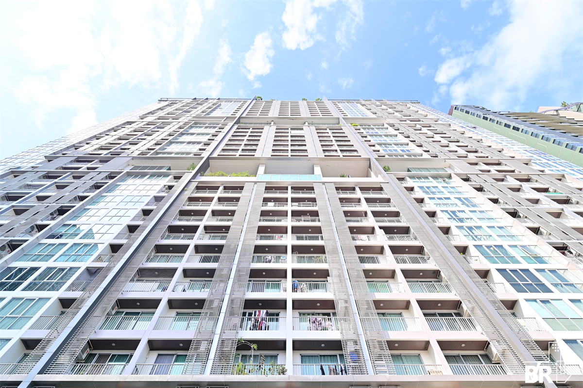 picture Hurry, big discount is ending! Abstracts Phahonyothin Park near BTS Ha Yaek Lat Phrao - 6/9