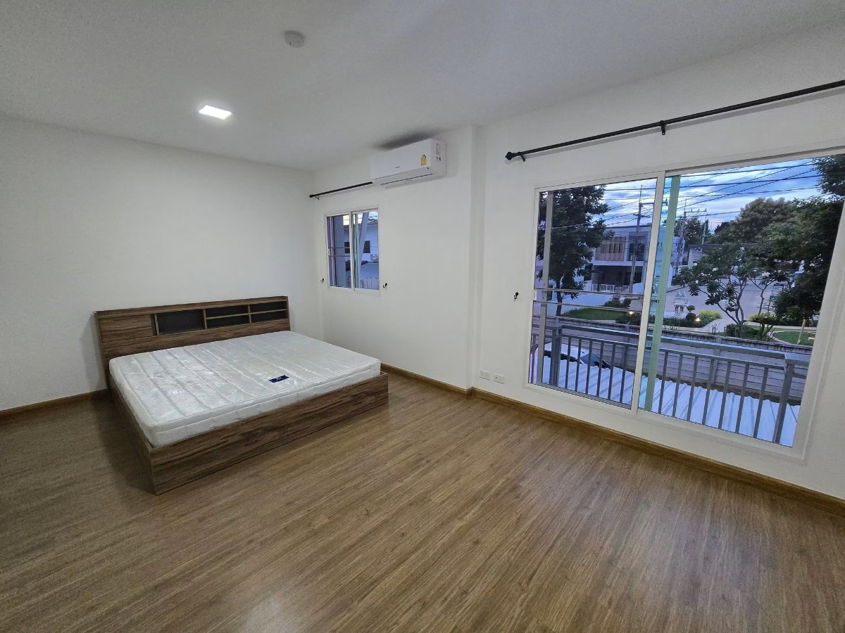 รูป 🏡 ให้เช่าบ้าน ทาวน์โฮม 2 ชั้น ในโครงการคุณภาพ เดินทางสะดวก ติดถนนวงแหวนรอบ 2 ใกล้ห้างสรรพสินค้า มหาวิทยาลัย โรงเรียนนานาชาติ และอื่นๆอีกมากมาย - รูปที่ 8/15