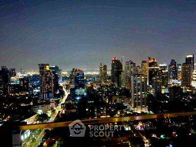 คอนโดให้เช่า : คอนโด 1 ห้องนอน ที่ Rhythm Ekkamai Estate ขนาด 40 ตร.ม. ใกล้ BTS ทองหล่อ (ID 2326275)