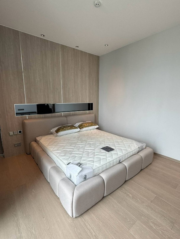 picture For rent Q1 Sukhumvit  Ready to move in - 7/14