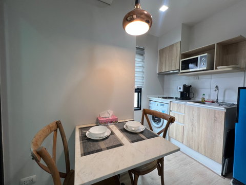 🍃 Room for RENT! at Escent by CPN Condominium shop near to Central Chiangmai,Supermarket , Cafe, School and etc.