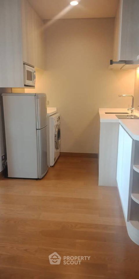 รูป คอนโด 1 ห้องนอน ขาย ที่ ลุมพินี 24 ใกล้ BTS พร้อมพงษ์ (ID 3141732) - รูปที่ 2/16