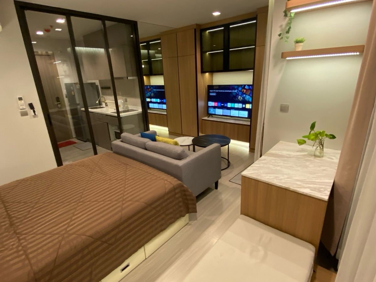รูป 🔥 Life Asoke - Rama 9 ห้อง Studio ชั้น 17 ใจกลาง New CBD เพียง 20,000 บาท/เดือน พร้อมเข้าอยู่! 🏙️🚆 - รูปที่ 4/9
