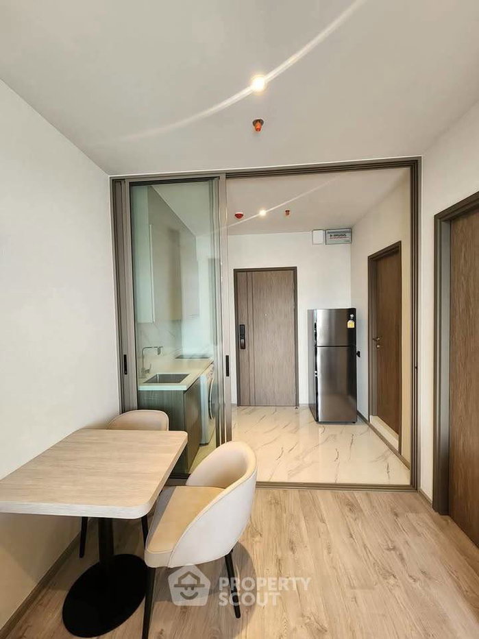 รูป คอนโด 1 ห้องนอน ให้เช่า Rhythm Ekkamai Estate ชั้น 10 ใกล้ BTS ทองหล่อ (ID 3142228) - รูปที่ 4/10