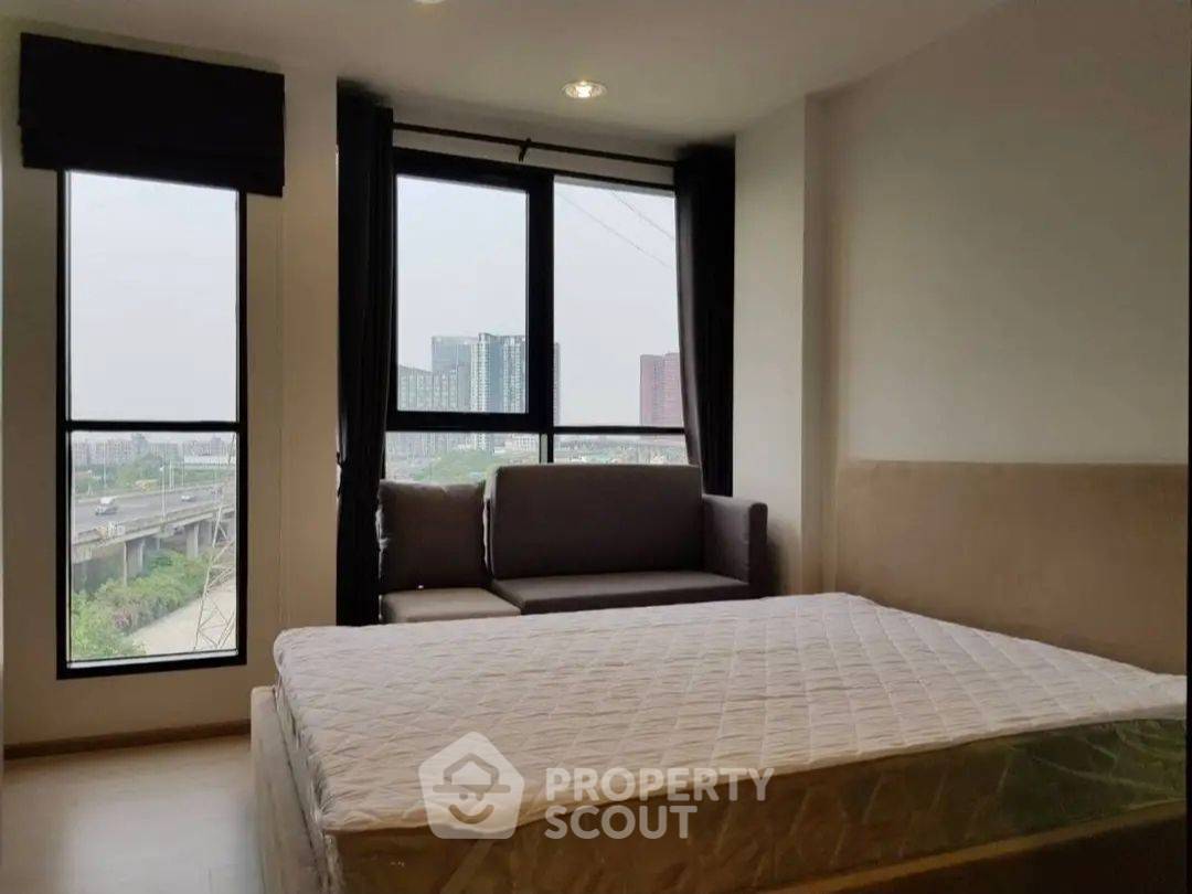 picture 1-BR Condo For Rent At Rise Rama 9, ARL Ramkhamhaeng 📍 (ID 3141353) - 12/12