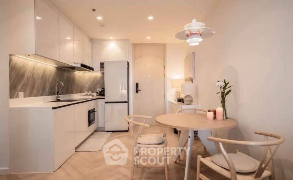 picture Pet-Friendly 2-BR Condo In Maru Ekkamai 2, BTS Ekkamai (ID 2428165) - 4/15
