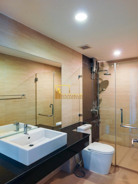 รูป Spacious 3 Bedroom Townhouse For Rent in Silom Area - BR8972TH - รูปที่ 13/27