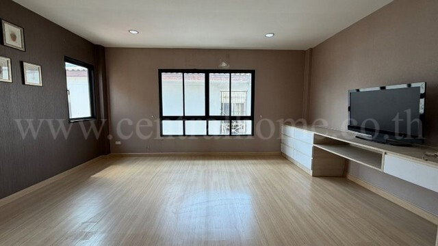 รูป ทาวน์โฮม 3 ชั้น เดอะ ซิมโฟนี่ นวมินทร์ 163 บ้านตัวอย่าง - รูปที่ 32/39