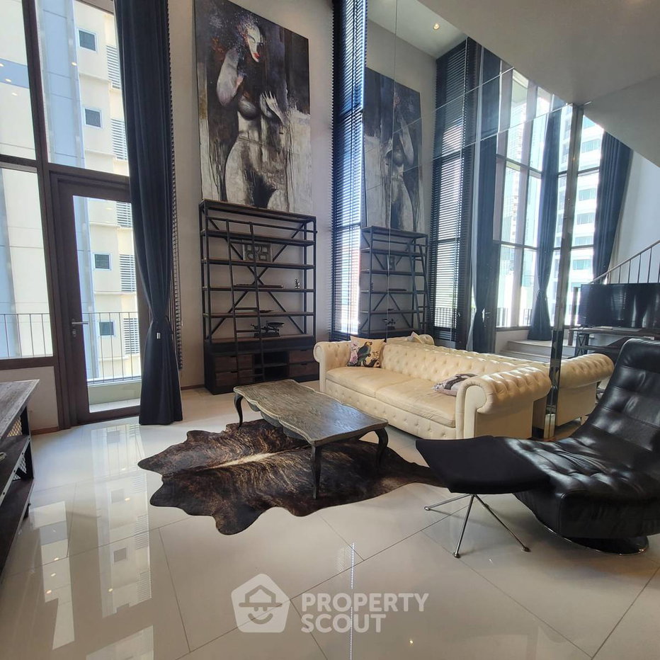 picture 1-BR 90 Sqm Condo At The Emporio Place, BTS Phrom Phong (ID 3140137) - 2/32